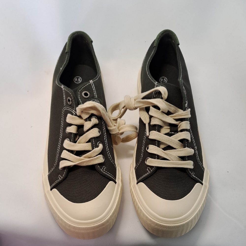 Classic Army Green Women's Sneakers